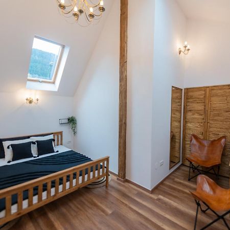 Fernweh Haus Brasov Hotell Rum bild