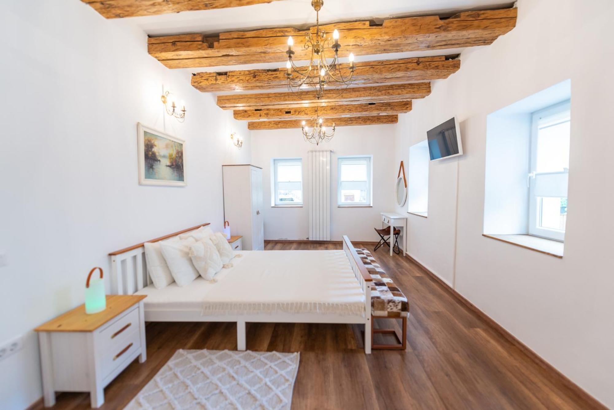 Fernweh Haus Brasov Hotell Exteriör bild