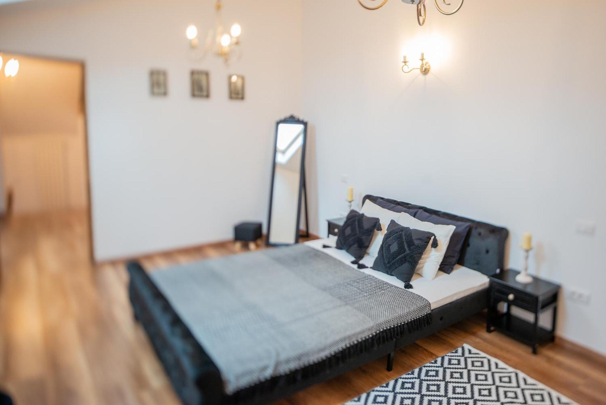 Fernweh Haus Brasov Hotell Rum bild