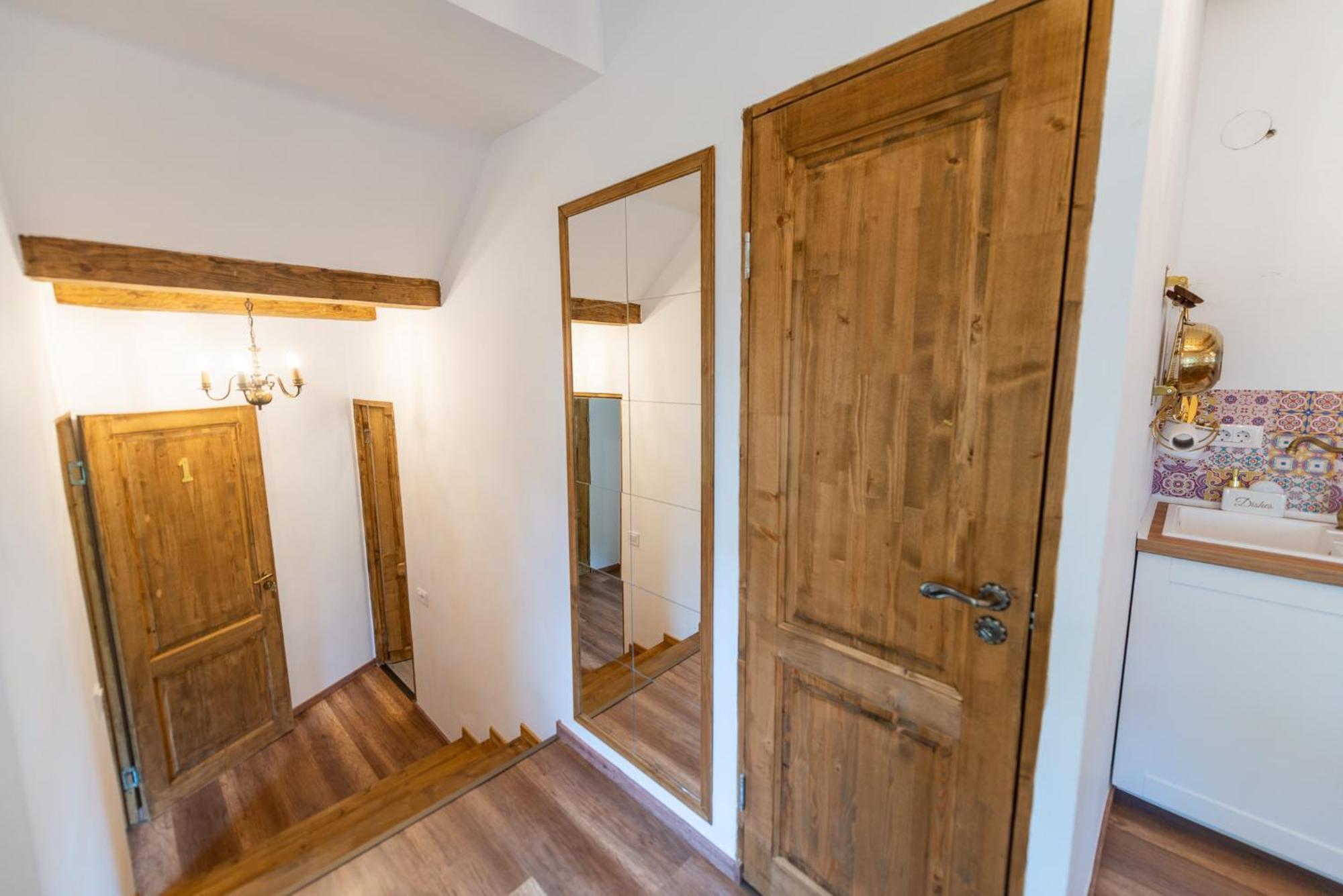 Fernweh Haus Brasov Hotell Rum bild