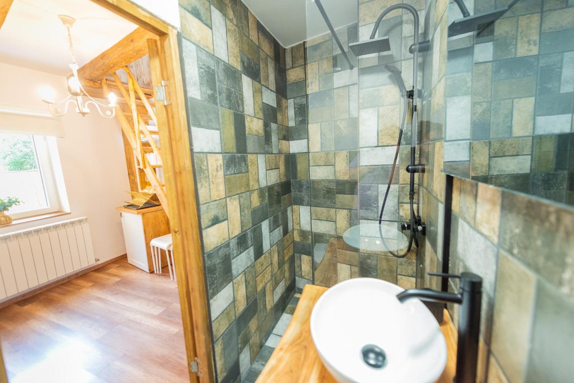 Fernweh Haus Brasov Hotell Rum bild