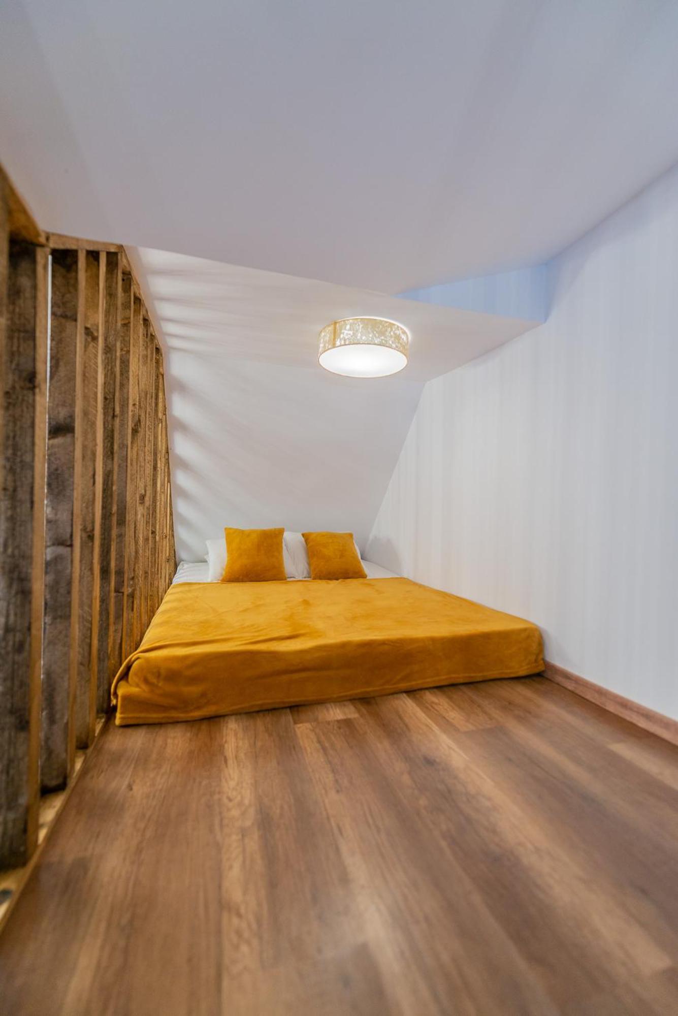 Fernweh Haus Brasov Hotell Rum bild